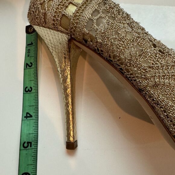 Stunning Dolce & Gabbana Metallic Gold Fabric Peep Toe Pump - Picture 5 of 11